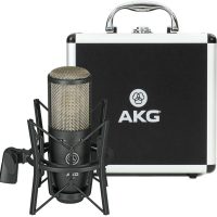 Microphone AKG P220